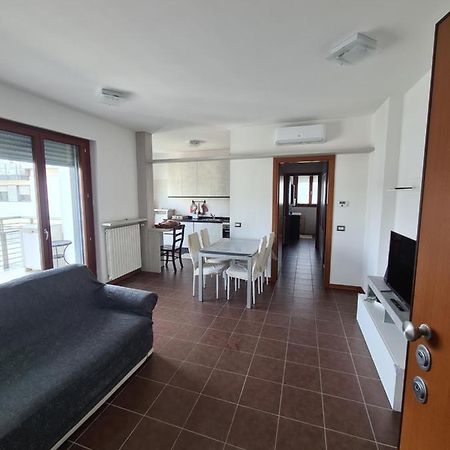 Milano Santa Giulia Business Apartment - Olimpiadi 26 מראה חיצוני תמונה